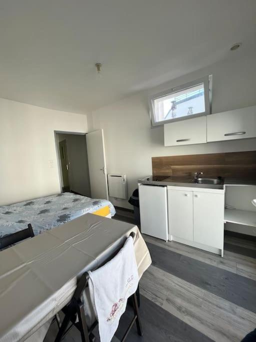 Ferienwohnung Studio En Plein Centre De Brest Exterior foto